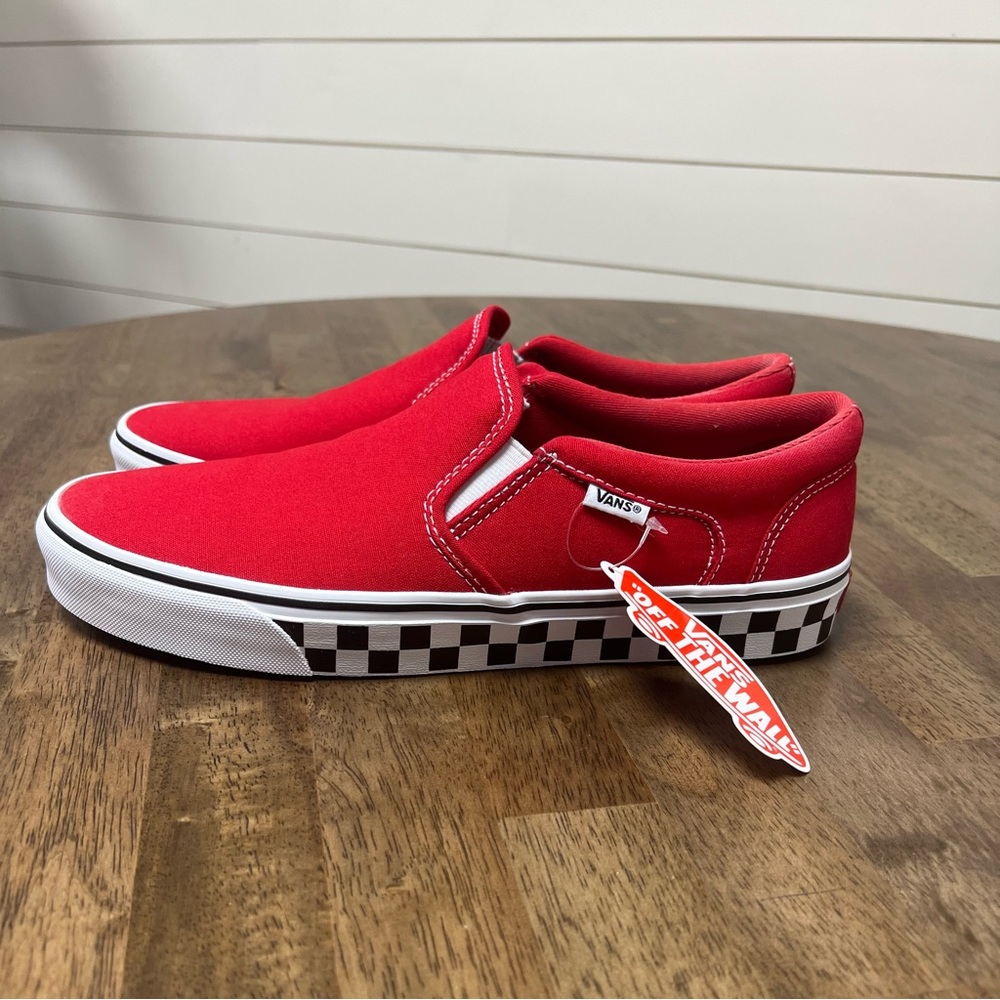 Men’s Size 10.50 Red / with checkered sidewall racing shoes